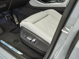 BMW X5 xDrive40i Sports Activity Vehicle 2026