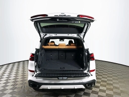 BMW X5 xDrive40i Sports Activity Vehicle 2026