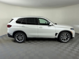 BMW X5 xDrive40i Sports Activity Vehicle 2026
