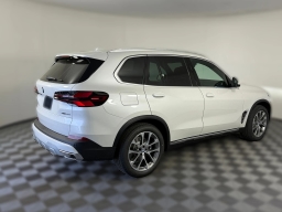 BMW X5 xDrive40i Sports Activity Vehicle 2026