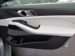 BMW X5 xDrive40i Sports Activity Vehicle 2026