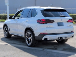 BMW X5 xDrive40i Sports Activity Vehicle 2026