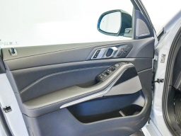 BMW X5 xDrive40i Sports Activity Vehicle 2026