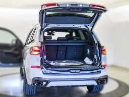 BMW X5 xDrive40i Sports Activity Vehicle 2026