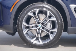 BMW X5 xDrive40i Sports Activity Vehicle 2026