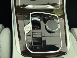 BMW X5 xDrive40i Sports Activity Vehicle 2026