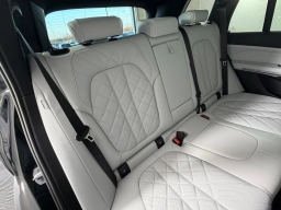 BMW X5 xDrive40i Sports Activity Vehicle 2026