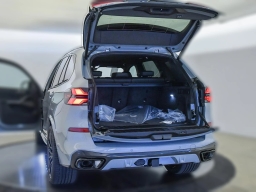 BMW X5 xDrive40i Sports Activity Vehicle 2026