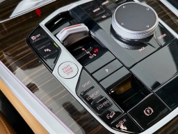 BMW X5 xDrive40i Sports Activity Vehicle 2026