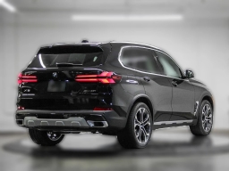 BMW X5 xDrive40i Sports Activity Vehicle 2026