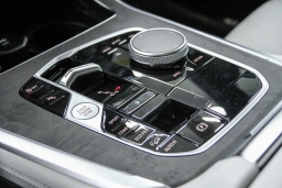 BMW X5 xDrive40i Sports Activity Vehicle 2026