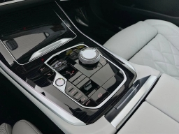 BMW X5 xDrive40i Sports Activity Vehicle 2026