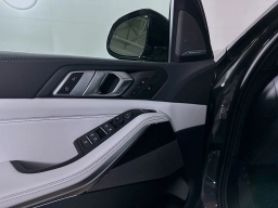 BMW X5 xDrive40i Sports Activity Vehicle 2026