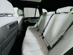 BMW X5 xDrive40i Sports Activity Vehicle 2026