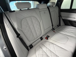 BMW X5 xDrive40i Sports Activity Vehicle 2026