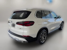 BMW X5 xDrive40i Sports Activity Vehicle 2026