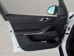 BMW X5 xDrive40i Sports Activity Vehicle 2026