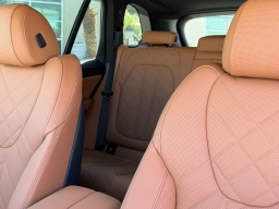 BMW X5 xDrive40i Sports Activity Vehicle 2026