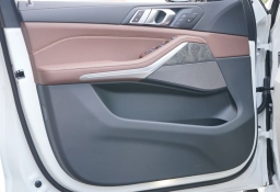 BMW X5 xDrive40i Sports Activity Vehicle 2026