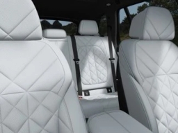 BMW X5 xDrive40i Sports Activity Vehicle 2026