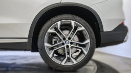 BMW X5 xDrive40i Sports Activity Vehicle 2026