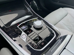 BMW X5 xDrive40i Sports Activity Vehicle 2026