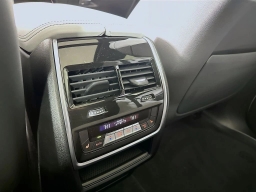 BMW X5 xDrive40i Sports Activity Vehicle 2026