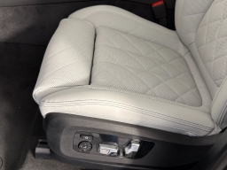 BMW X5 xDrive40i Sports Activity Vehicle 2026