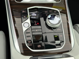 BMW X5 xDrive40i Sports Activity Vehicle 2026