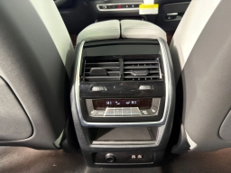 BMW X5 xDrive40i Sports Activity Vehicle 2026