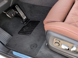 BMW X5 xDrive40i Sports Activity Vehicle 2026