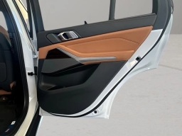 BMW X5 xDrive40i Sports Activity Vehicle 2026