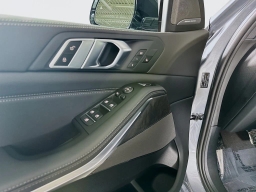 BMW X5 xDrive40i Sports Activity Vehicle 2026