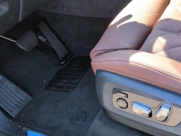 BMW X5 xDrive40i Sports Activity Vehicle 2026