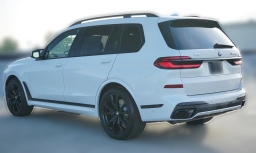 BMW X7 M60i Sports Activity Vehicle 2026