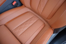 BMW X7 M60i Sports Activity Vehicle 2026