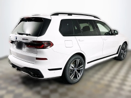 BMW X7 M60i Sports Activity Vehicle 2026