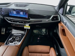 BMW X7 M60i Sports Activity Vehicle 2026