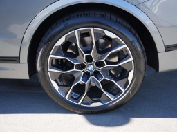 BMW X7 M60i Sports Activity Vehicle 2026