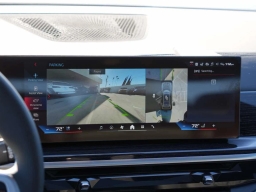 BMW X7 M60i Sports Activity Vehicle 2026