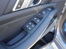 BMW X7 M60i Sports Activity Vehicle 2026