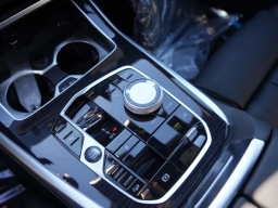 BMW X7 M60i Sports Activity Vehicle 2026