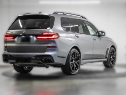 BMW X7 M60i Sports Activity Vehicle 2026