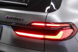 BMW X7 M60i Sports Activity Vehicle 2026