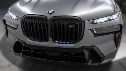 BMW X7 M60i Sports Activity Vehicle 2026