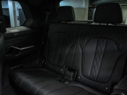 BMW X7 M60i Sports Activity Vehicle 2026