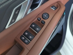 BMW X7 M60i Sports Activity Vehicle 2026