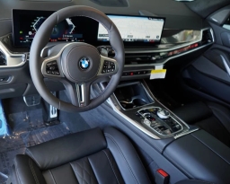 BMW X7 M60i Sports Activity Vehicle 2026