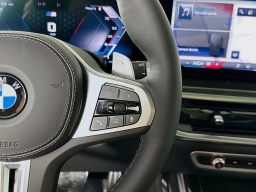 BMW X7 M60i Sports Activity Vehicle 2026