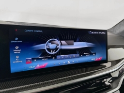 BMW X7 M60i Sports Activity Vehicle 2026